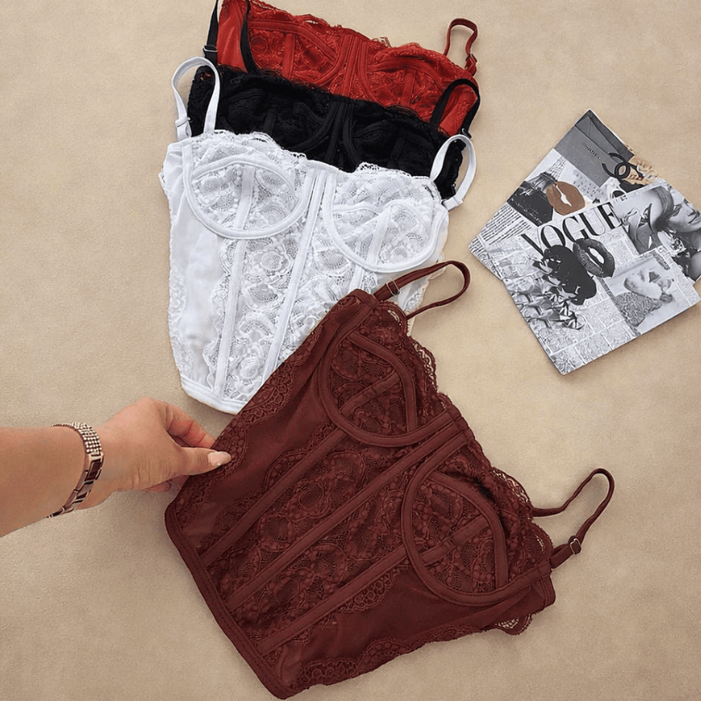 Cropped Corset Feminino com Renda Corselet Alça Regulagem Moda Gringa Bloguerinha Tendência