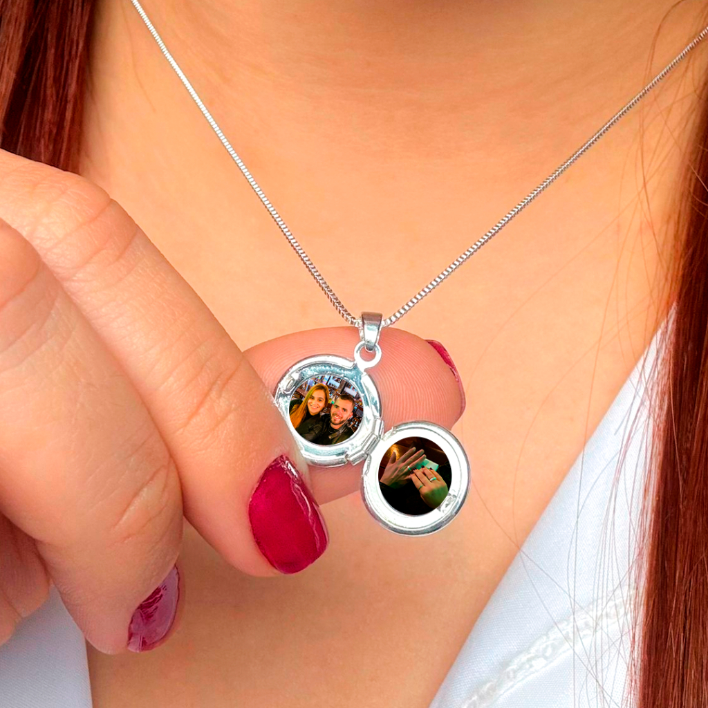 Relicário Colar Com Foto Mini + 2 Fotos Com Caixinha de Presente Lembrança Minimalista Mini Dia dos Namorados